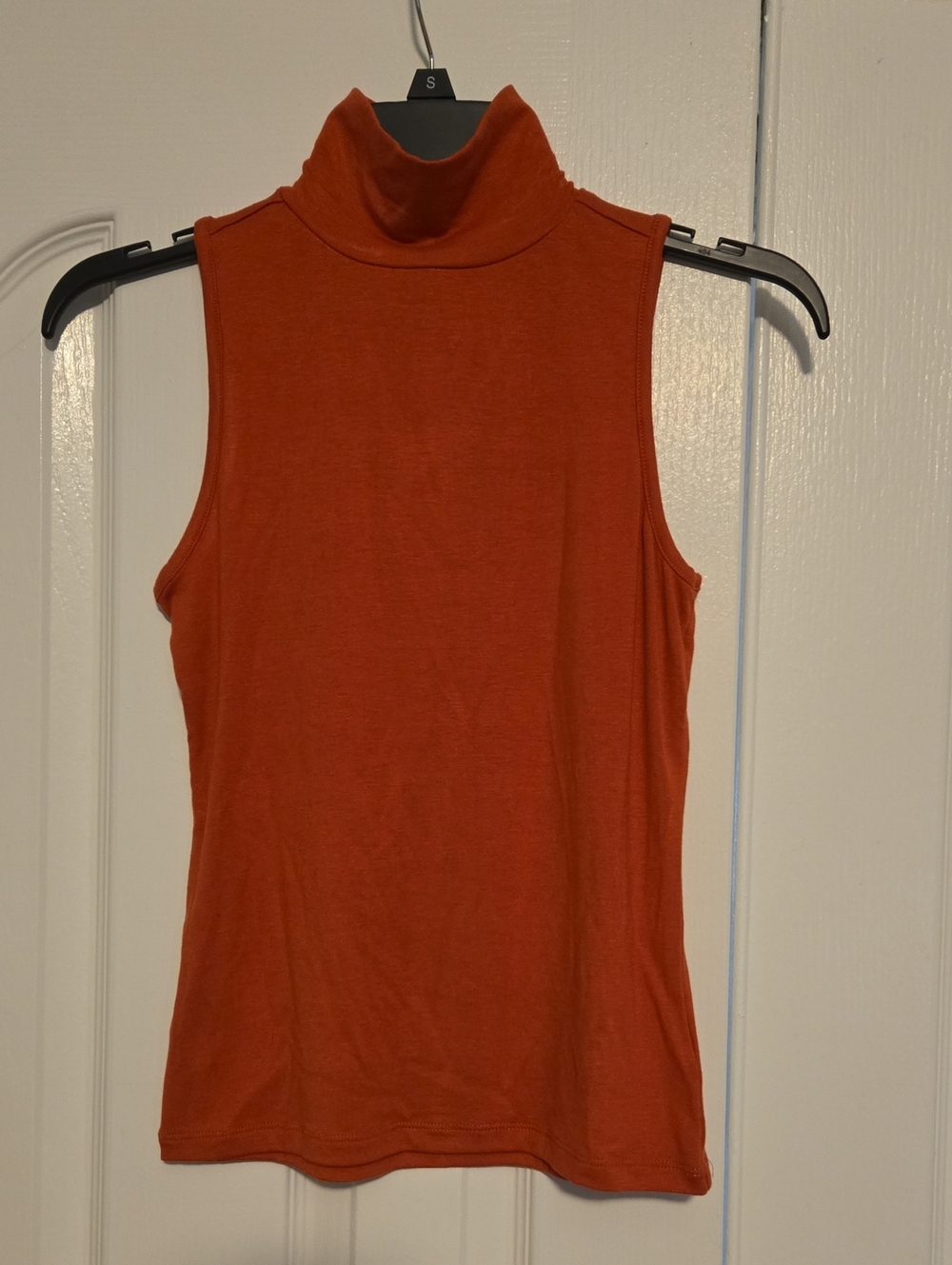 NWT Sleeveless Coral Turtleneck Tank
